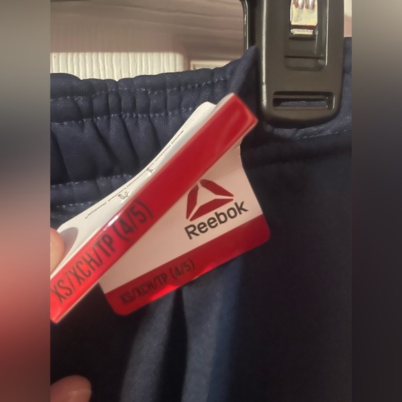 2 pairs of Boy’s Reebok pants. Size (4/5)
Price includes both pairs of pants. - Picture 7 of 7